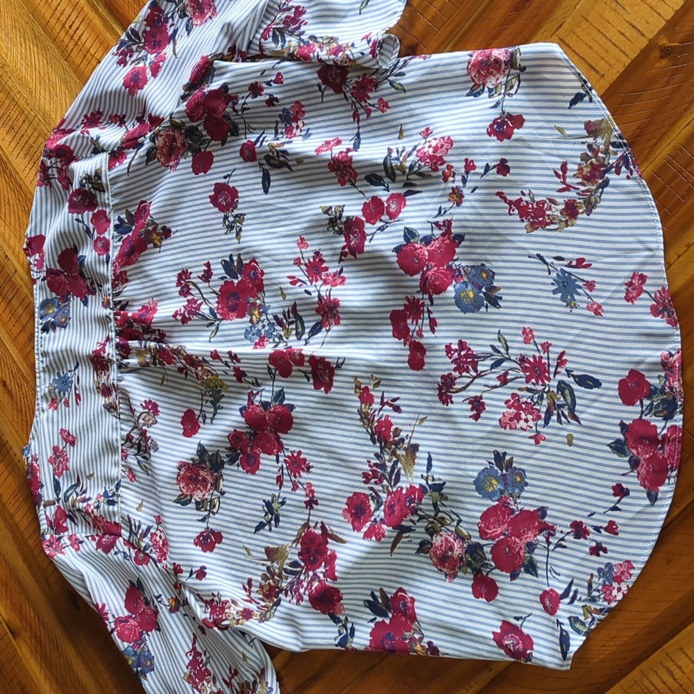 Blouse - Picture 2 of 3